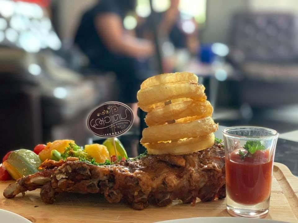 Je T'Aime Cafe & Villa 싱부리 외부 사진